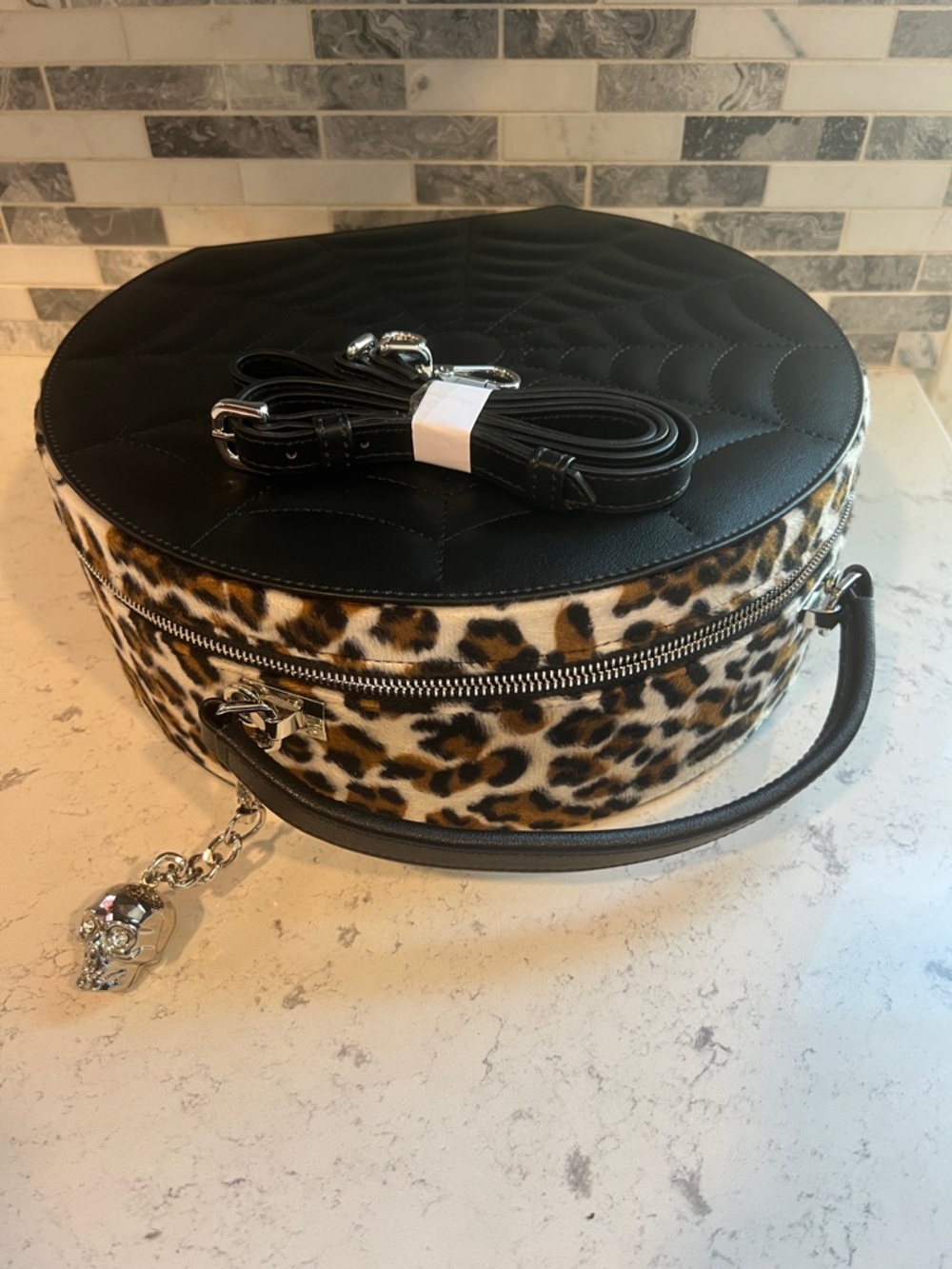 Lux de Ville Hat Box - Picture 6 of 11